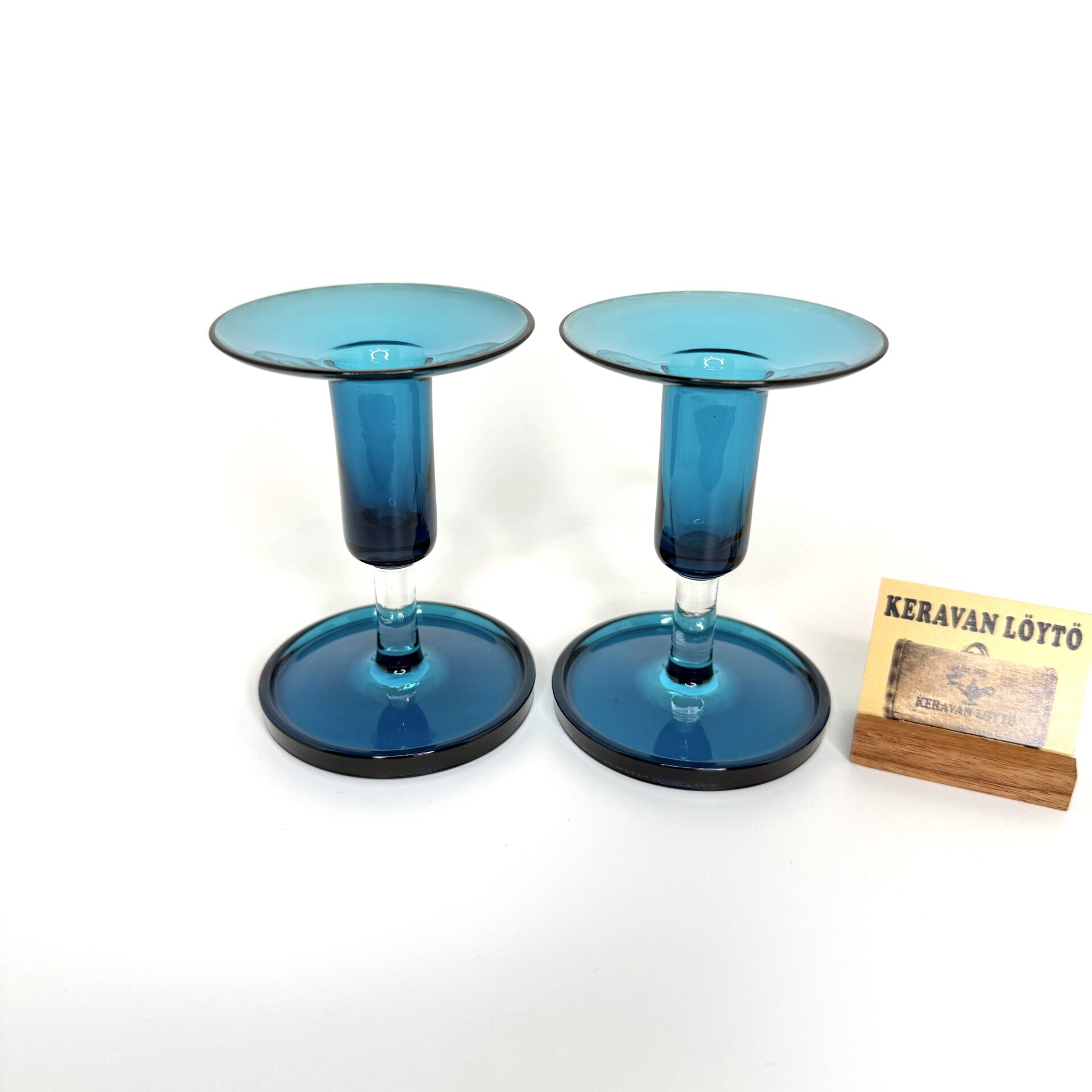 Nanny Still | Riihimäen Lasi | Harlekiini - pair of candlesticks | Signature