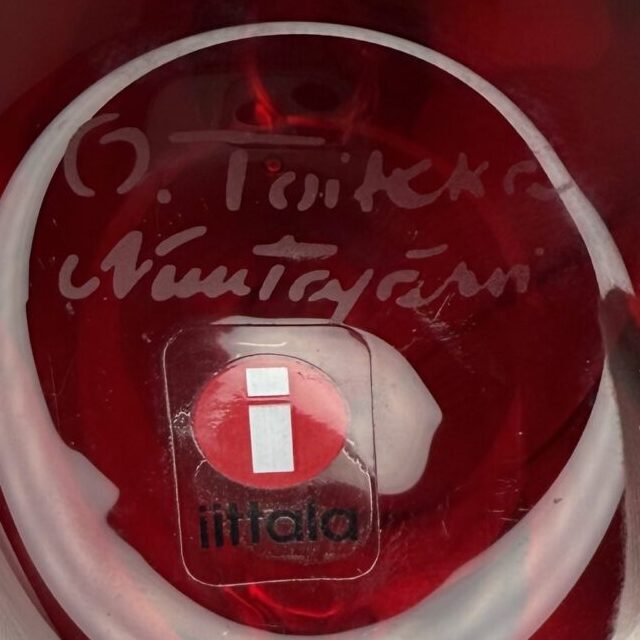 Oiva Toikka | Nuutajärvi | Tirri - glass bird | Signature - Image 5