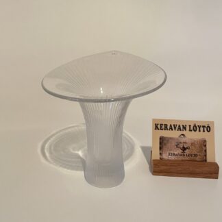 SOLD/MYYTY | Tapio Wirkkala | Iittala | Kantarelli - art glass | Signature -55