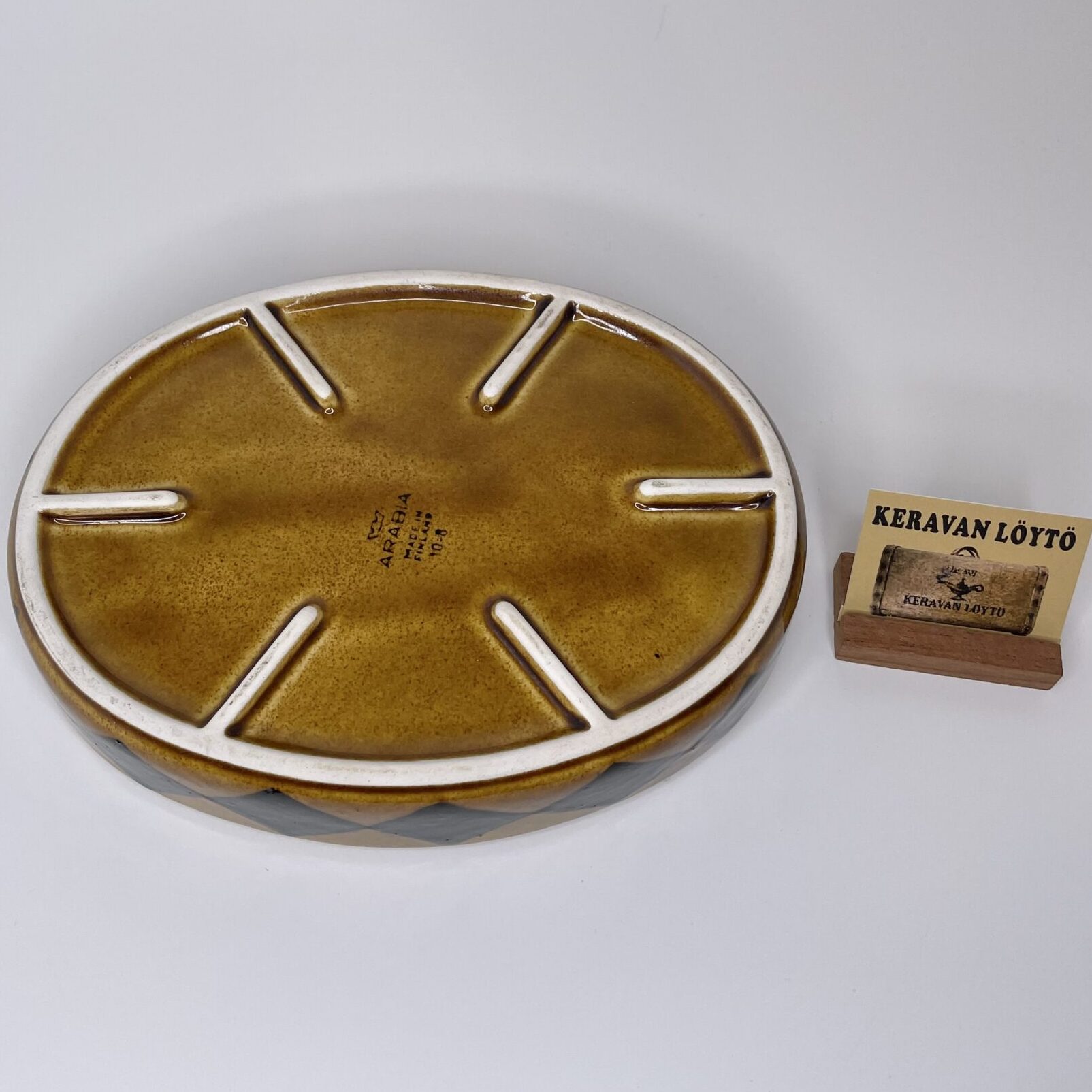 Kaarina Aho | Arabia | Munakana - art ceramics box - Image 5