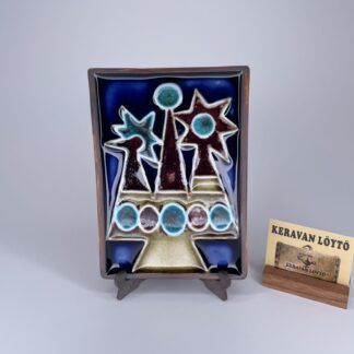 SOLD/MYYTY | Annikki Hovisaari | Arabia | Art ceramics | Signature