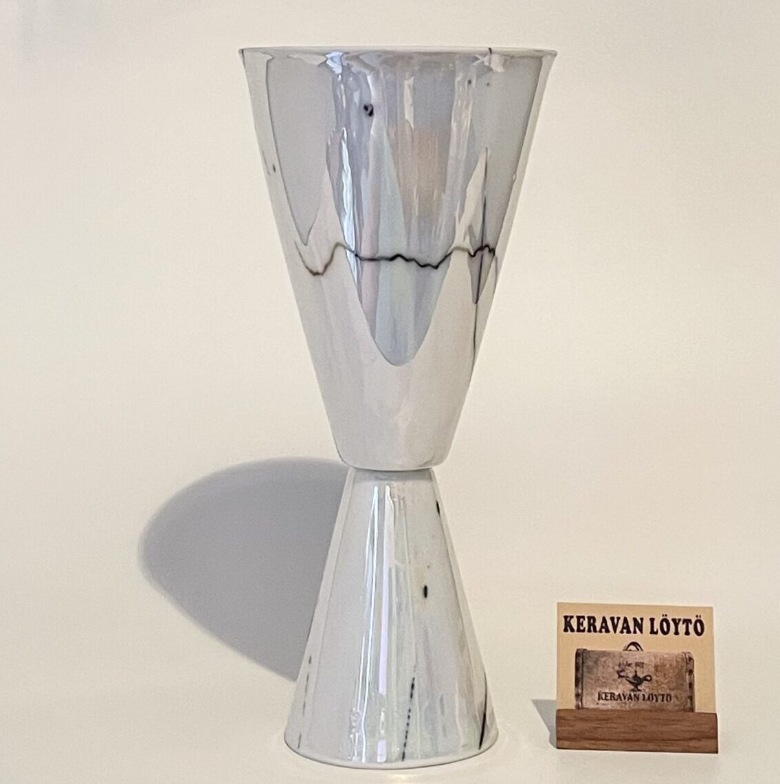 Inkeri Leivo | Arabia Pro Arte | Art ceramics | Signature - Image 2