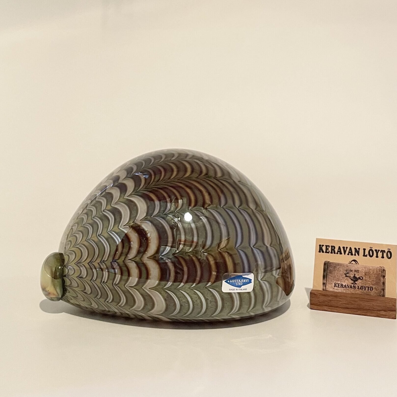 Kerttu Nurminen | Nuutajärvi Pro Arte | Merisiili - art glass| Signature - Image 2