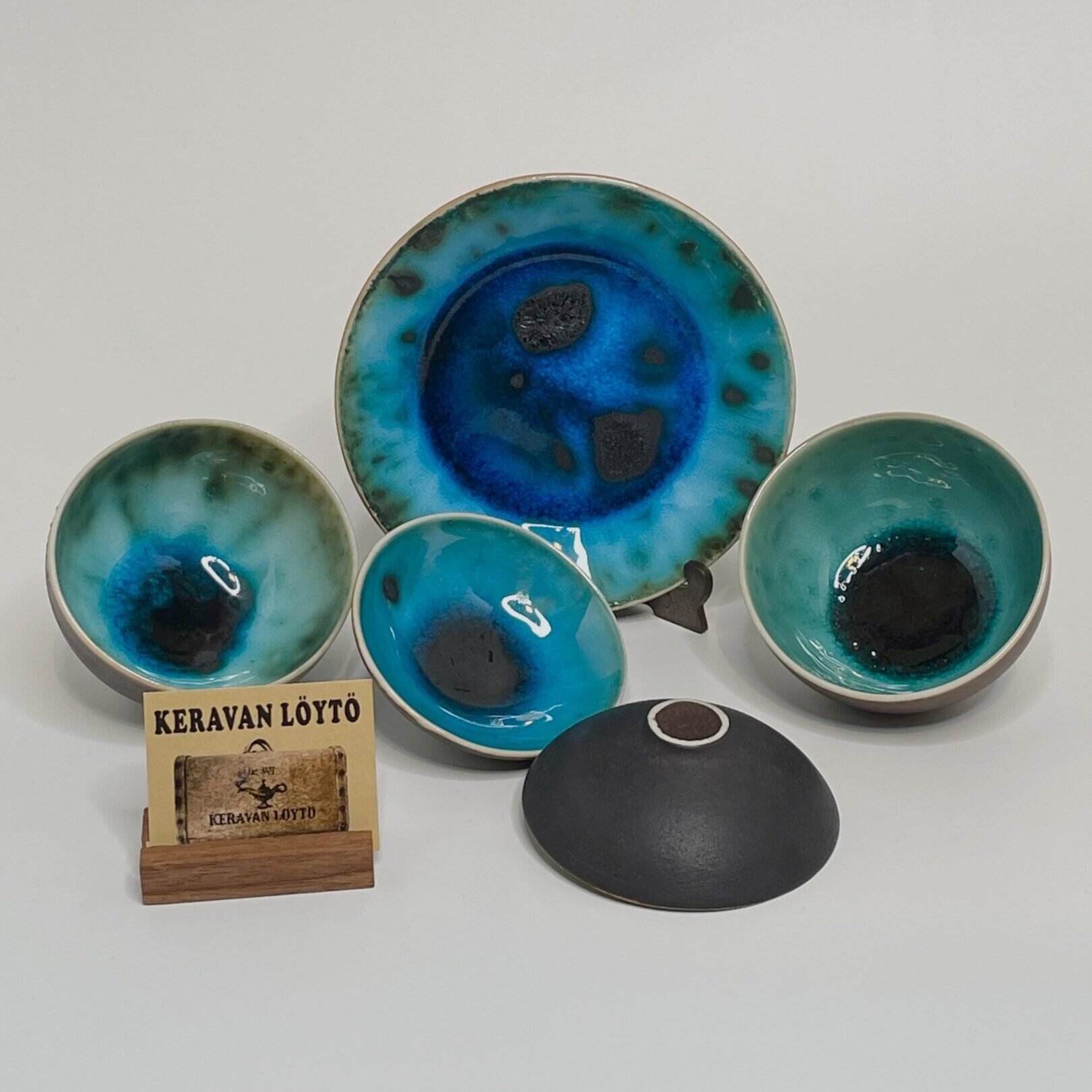 SOLD/MYYTY | Friedl Holzer-Kjellberg | Arabia | 5 pieces of art ceramics | Signature