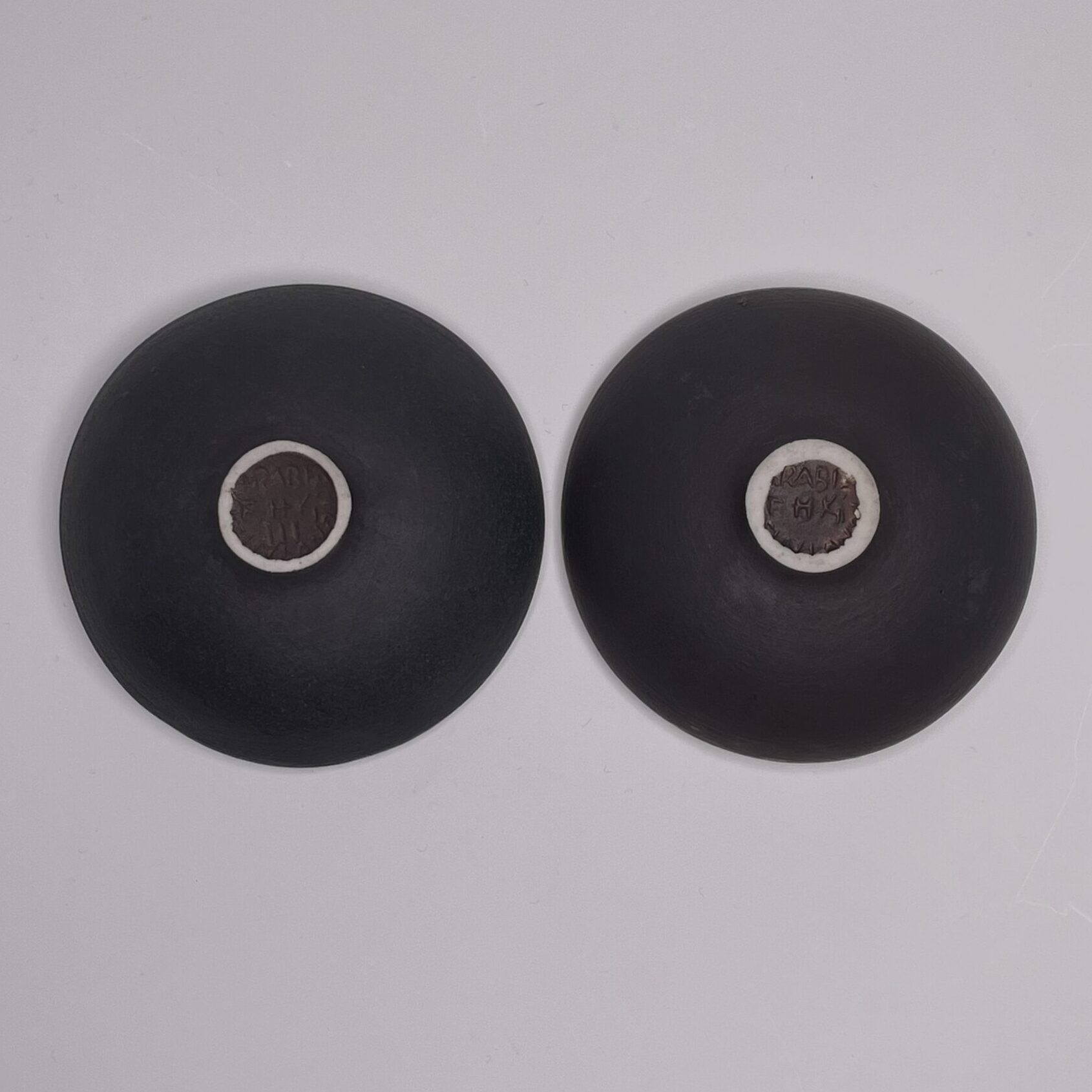 SOLD/MYYTY | Friedl Holzer-Kjellberg | Arabia | 5 pieces of art ceramics | Signature - Image 7