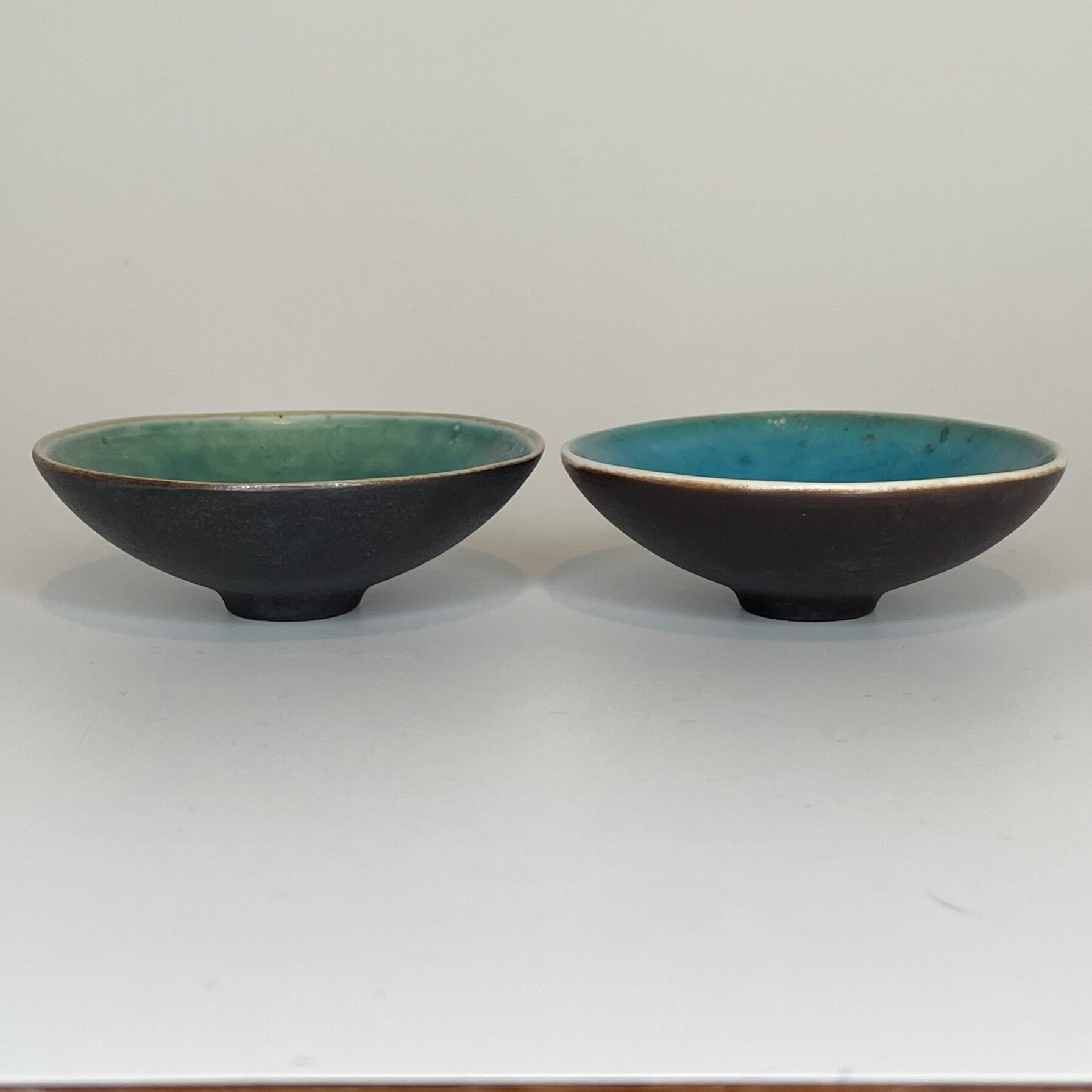 SOLD/MYYTY | Friedl Holzer-Kjellberg | Arabia | 5 pieces of art ceramics | Signature - Image 9