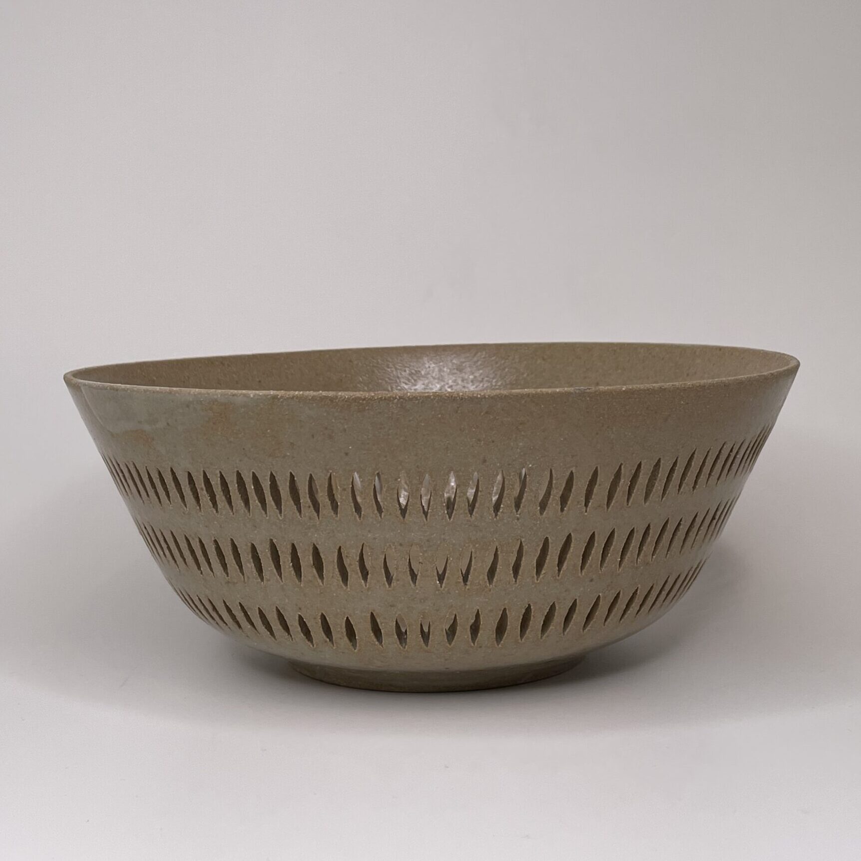 Friedl Holzer-Kjellberg | Arabia | Art ceramics | Signature - Image 5