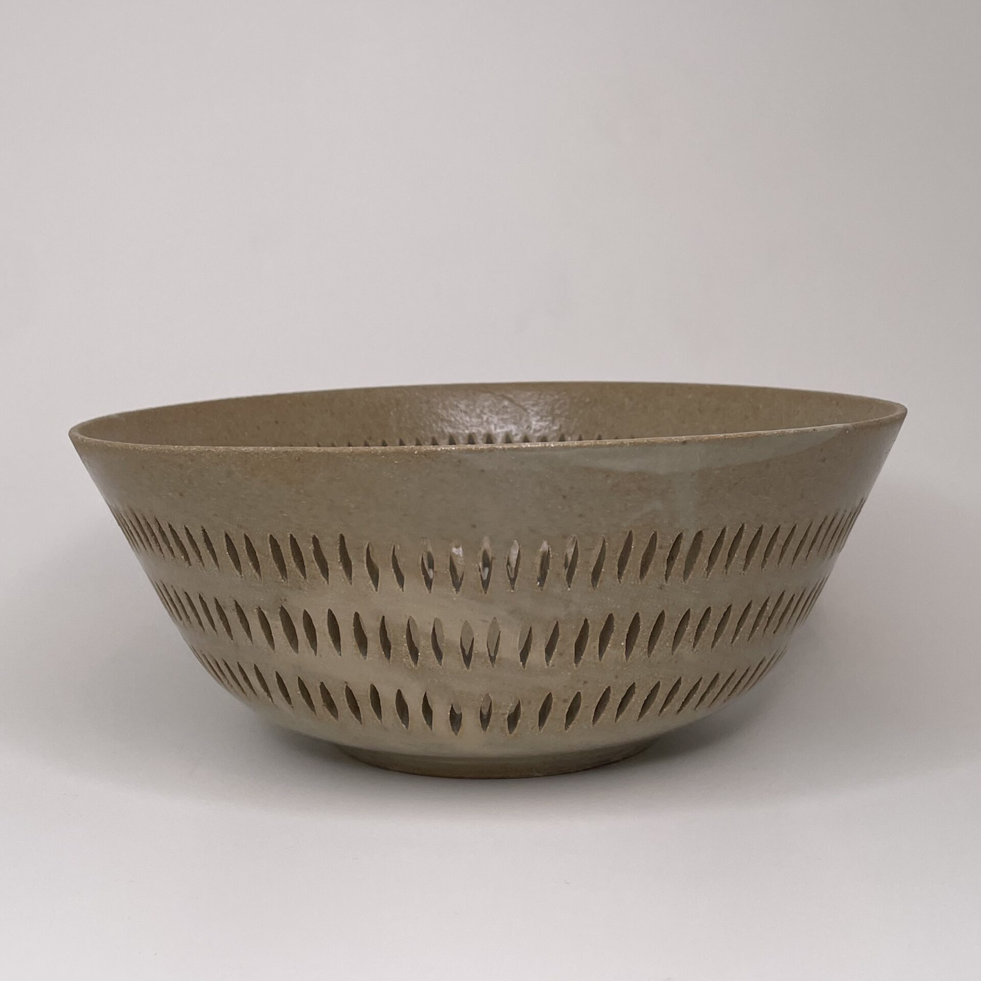 Friedl Holzer-Kjellberg | Arabia | Art ceramics | Signature - Image 4