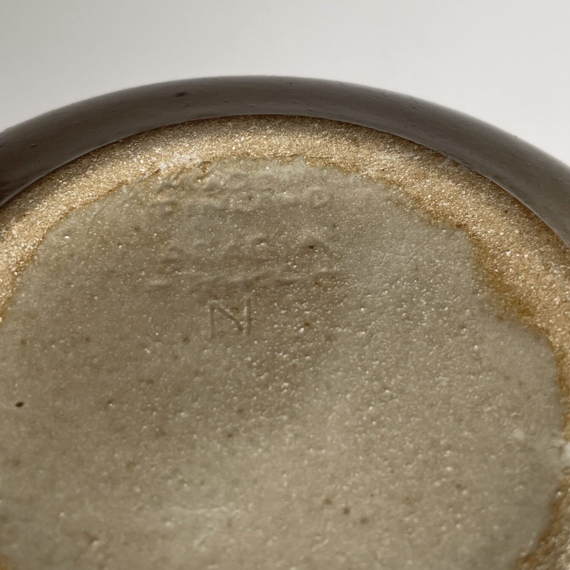 Friedl Holzer-Kjellberg | Arabia | Art ceramics | Signature - Image 13