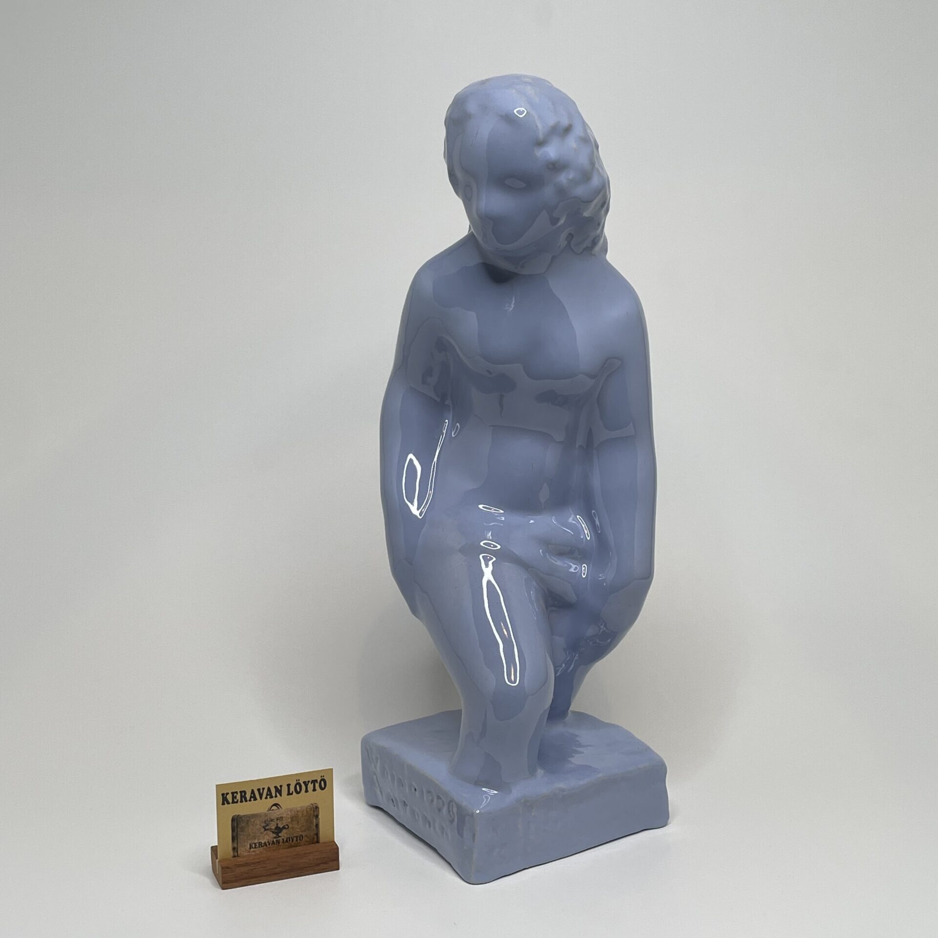 SOLD/MYYTY | Wäinö Aaltonen | Kahlaava nainen - sculpture | Signature 1925 - Image 2