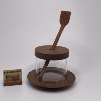 SOLD/MYYTY | Nanny Still | Noormarkun käsityöt | Glass jam jar with wooden lid, saucer and spoon | Signature