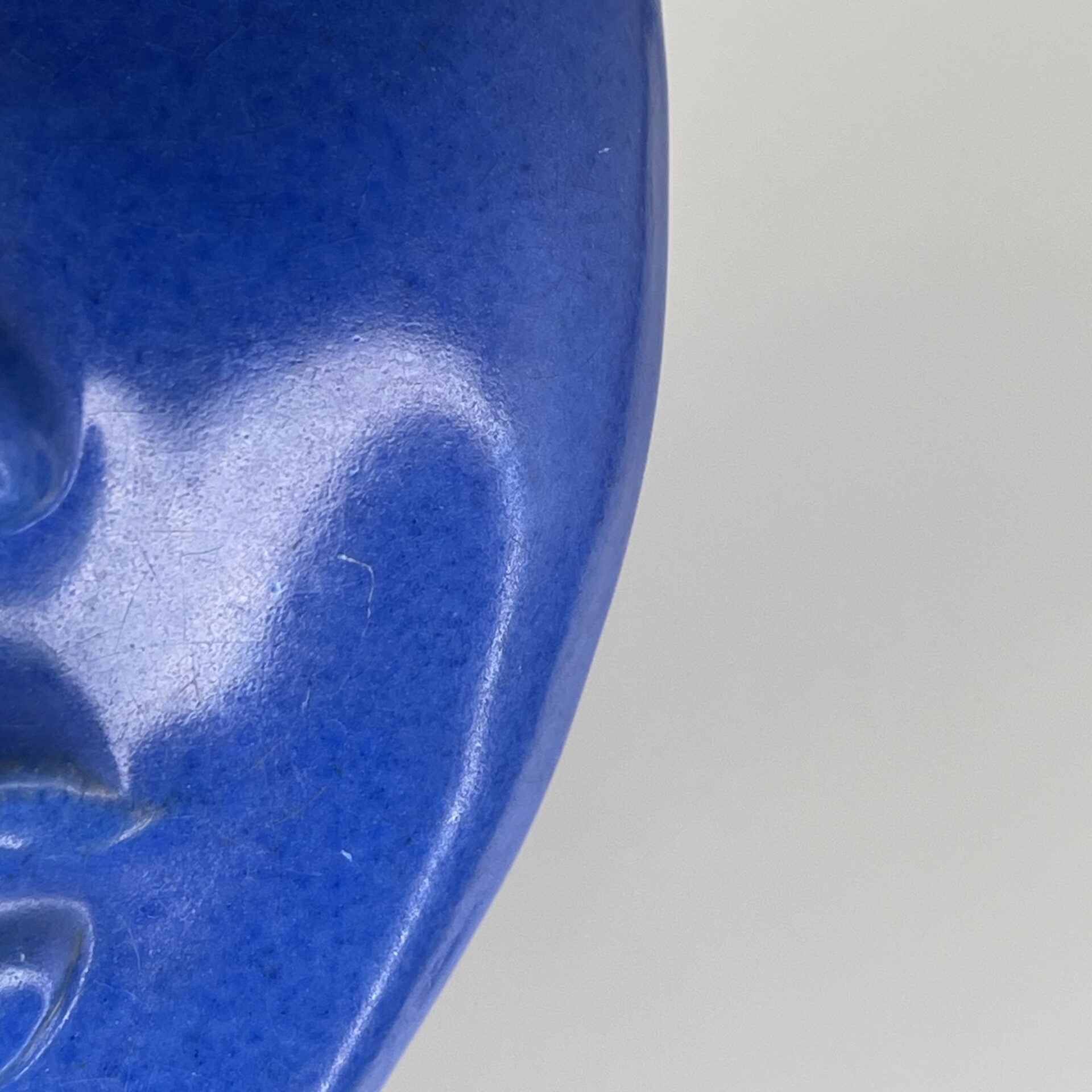 Kerttu Suvanto-Vaajakallio | Kupittaan Savi | Ceramic wall decorative mask - Image 8