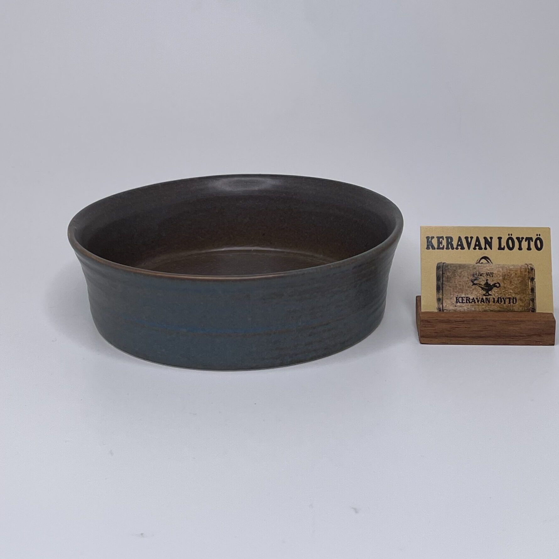 Annikki Hovisaari | Arabia | Art ceramics bowl and pot | Signature - Image 2
