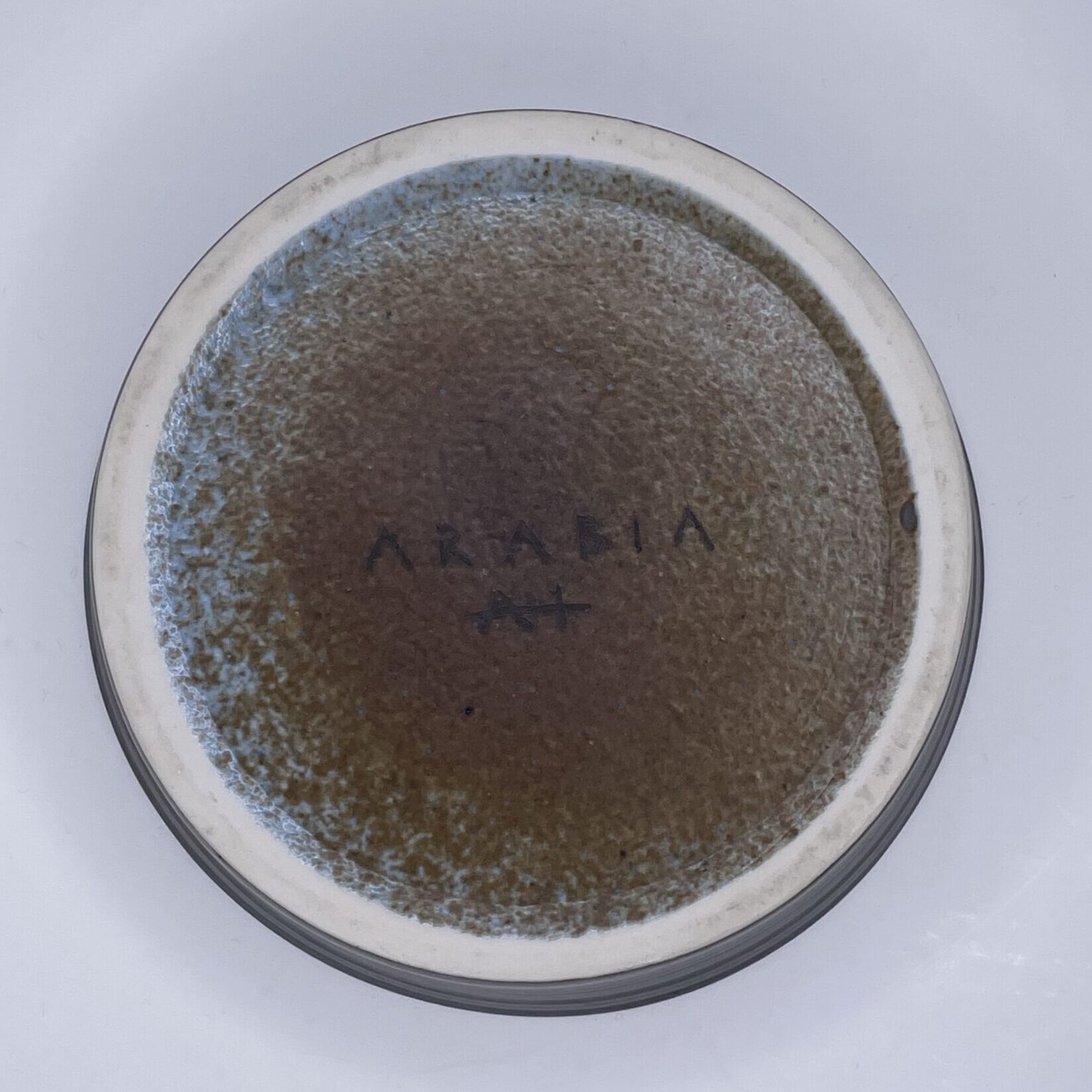Annikki Hovisaari | Arabia | Art ceramics bowl and pot | Signature - Image 5