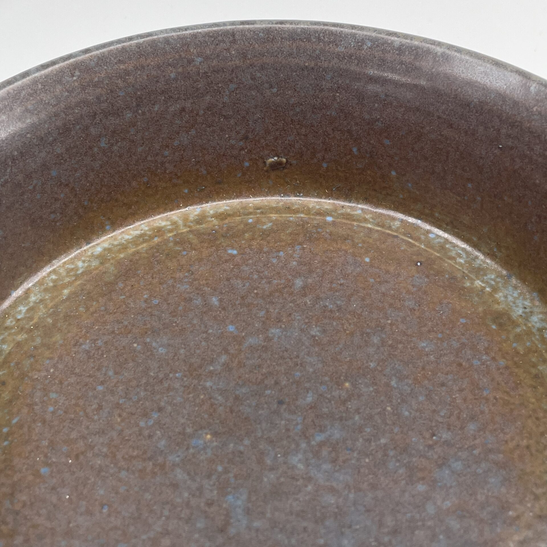 Annikki Hovisaari | Arabia | Art ceramics bowl and pot | Signature - Image 6