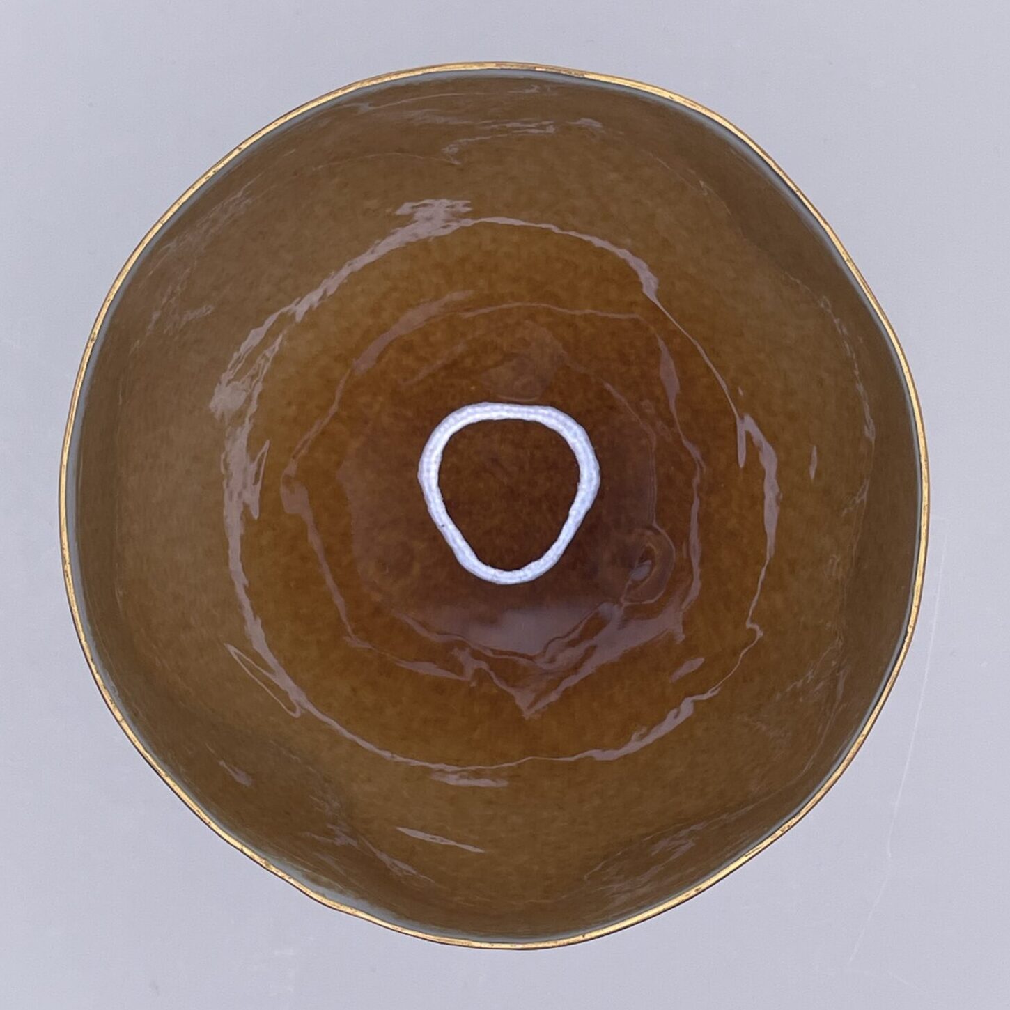 Inkeri Leivo | Arabia Pro Arte | Footed art ceramic bowl in an original box | Signature 12/-94 - Image 5