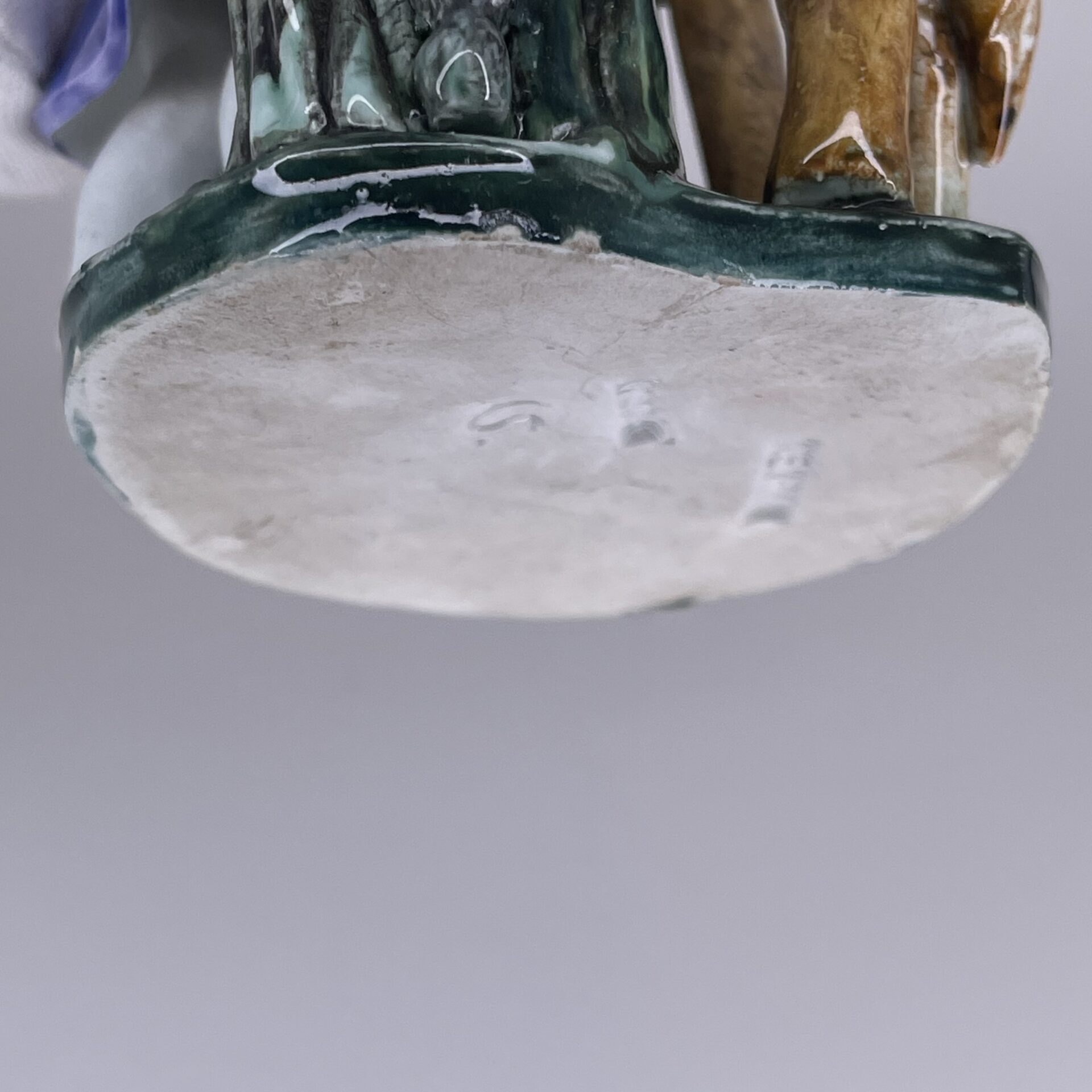 Aune Siimes | Arabia | Small art ceramic figurine | Signature - Image 15