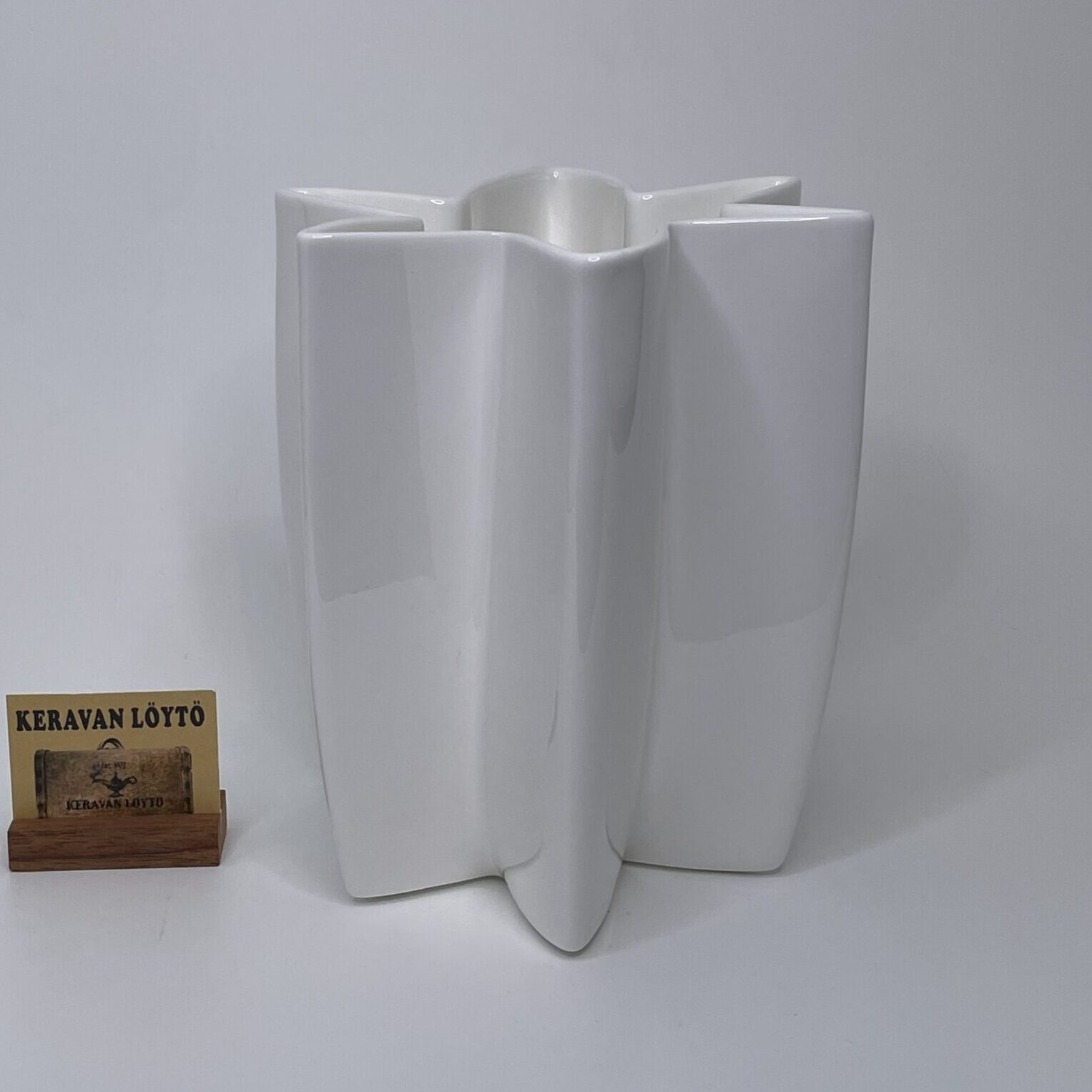 Heikki Orvola | Arabia Pro Arte | Carambola - art ceramics | Signature - Image 2