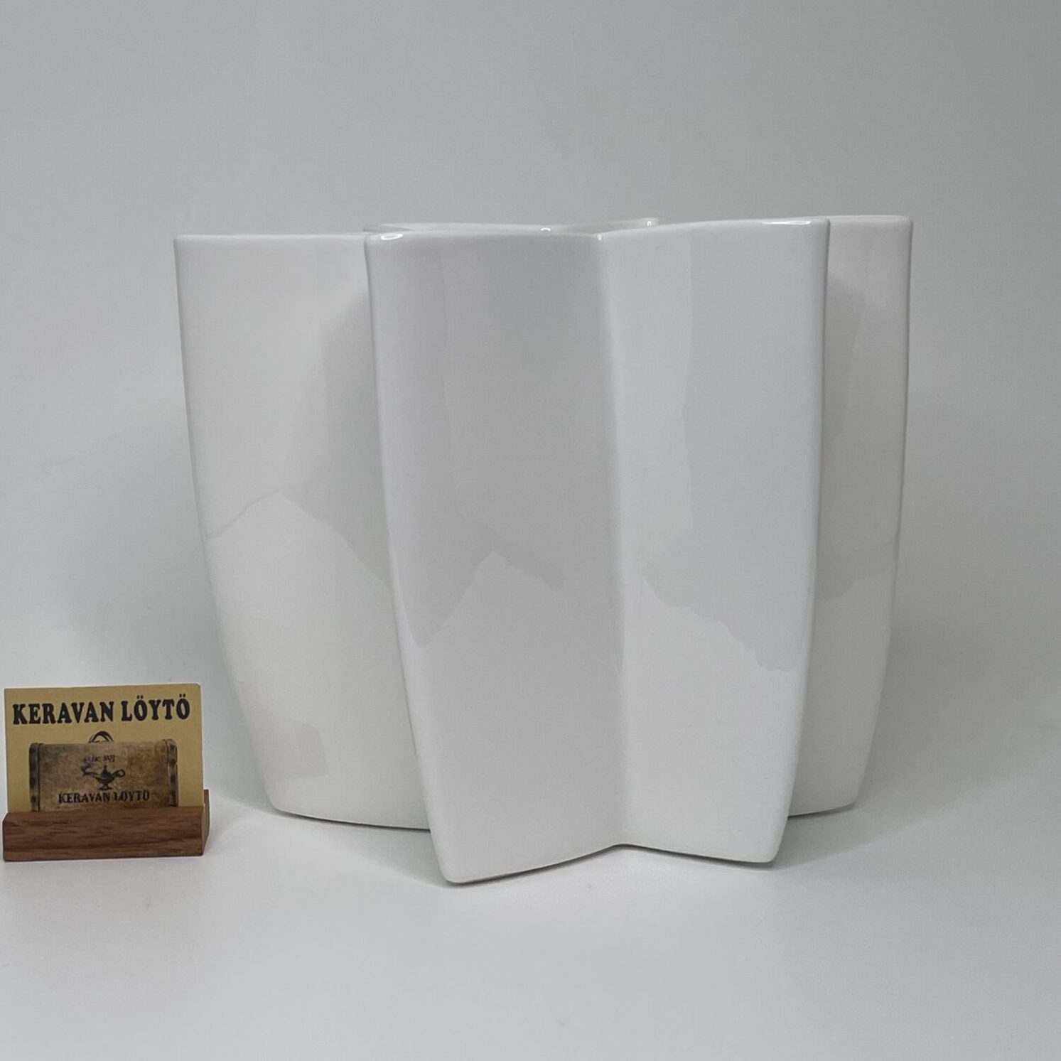 Heikki Orvola | Arabia Pro Arte | Carambola - art ceramics | Signature - Image 3