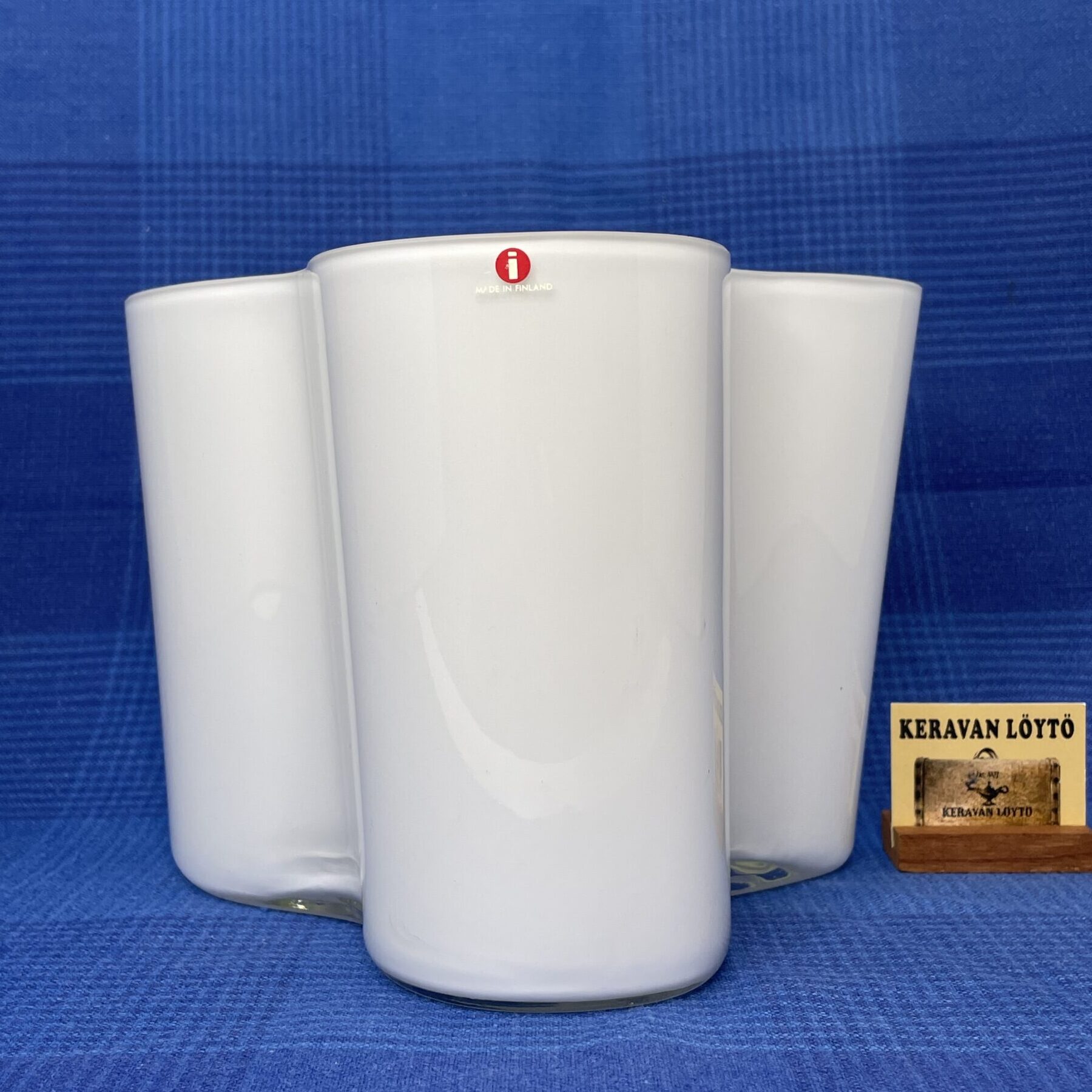 Alvar Aalto | Iittala | Aalto Vase 3030 | Opal | Signature