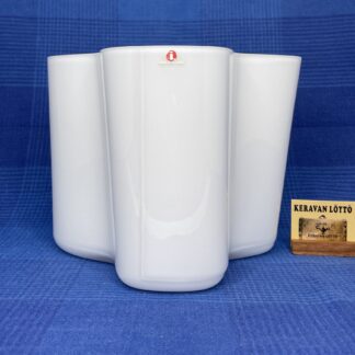 Alvar Aalto | Iittala | Aalto Vase 3030 | Opal | Signature