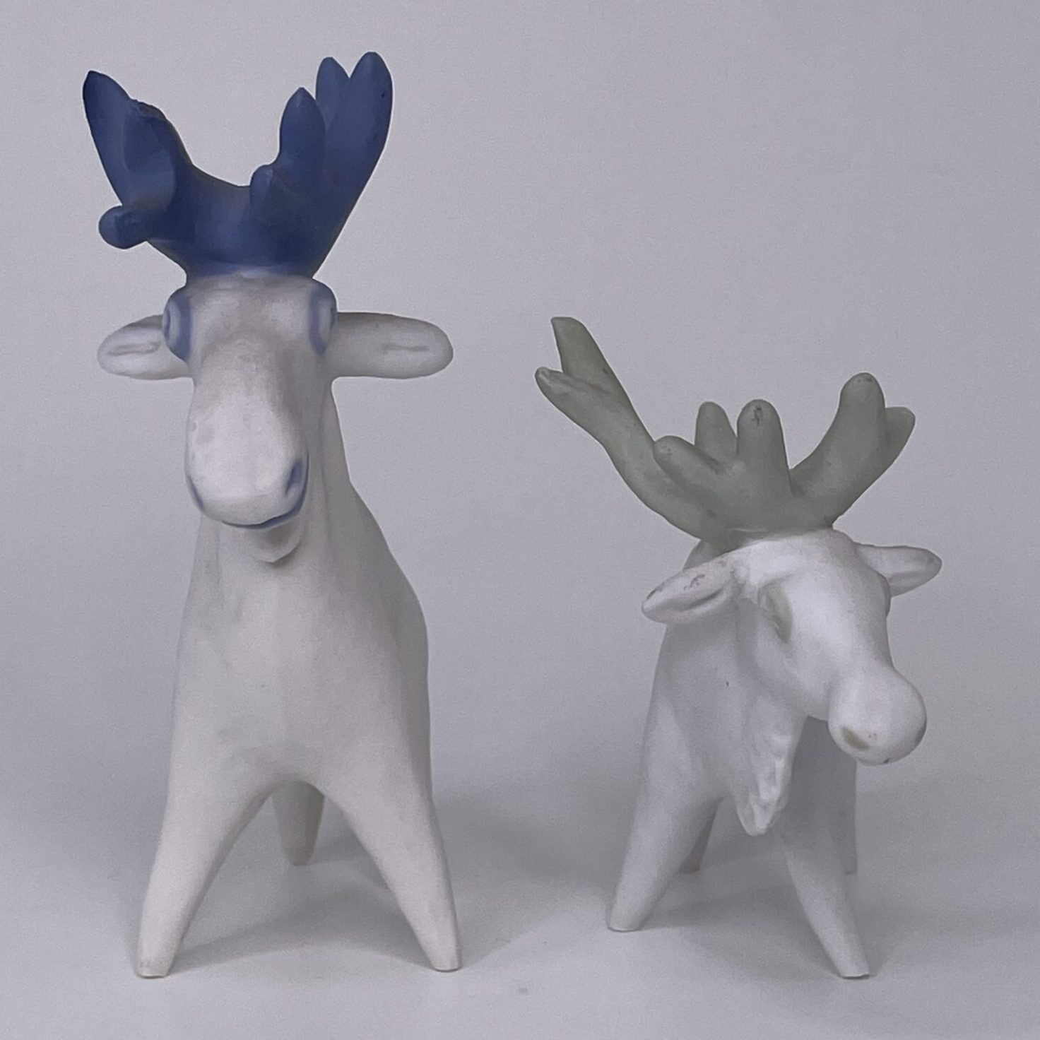 Anja Juurikkala | Arabia | 1950s 2 small art ceramic deer figurines - Image 2