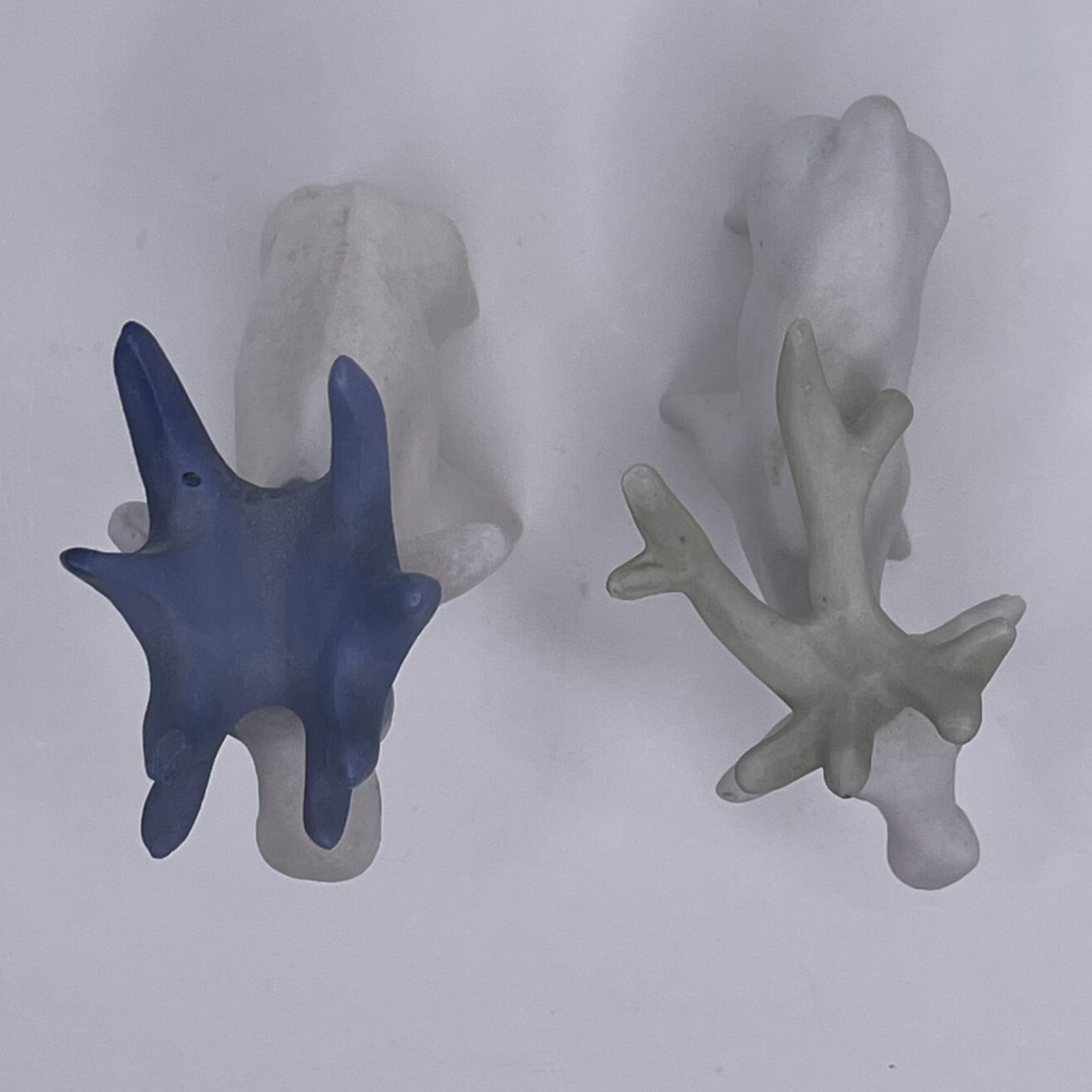 Anja Juurikkala | Arabia | 1950s 2 small art ceramic deer figurines - Image 6