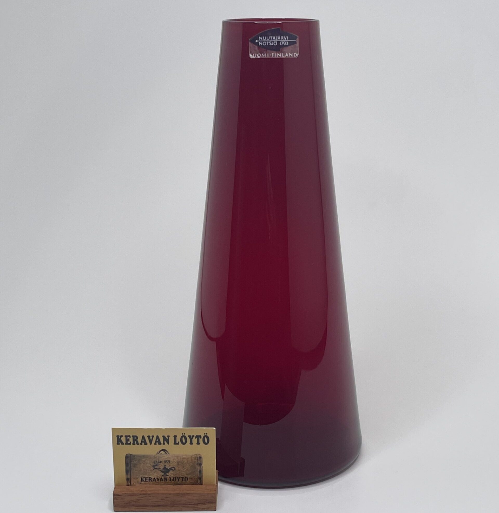 Saara Hopea | Nuutajärvi | Art glass vase SH 105