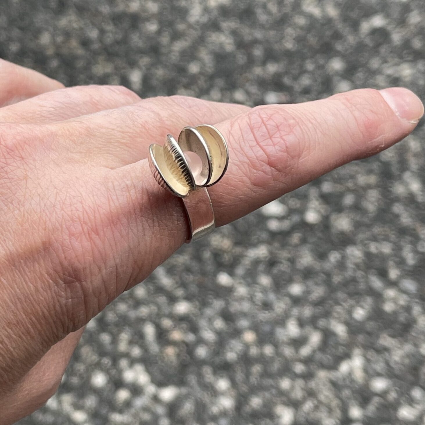 Elis Kauppi | Kupittaan Kulta | Silver 925 ring with a natural stone pearl inside - Image 9