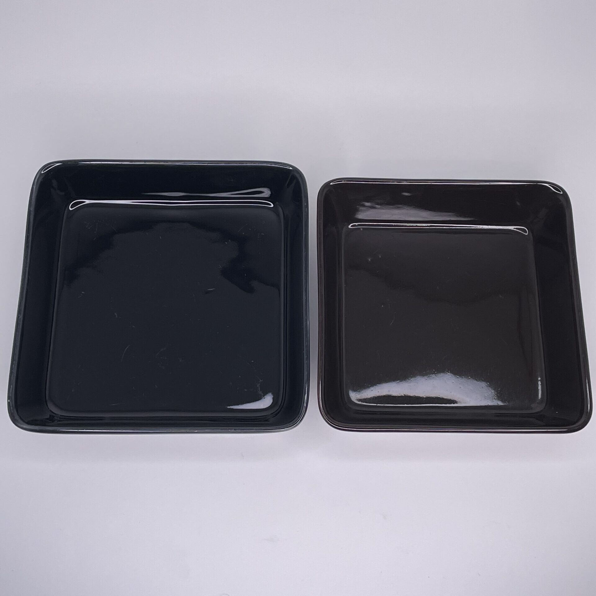 Kaj Franck | Arabia | Kilta/Teema - The set of four ceramic bowls with rattan handles - Image 7