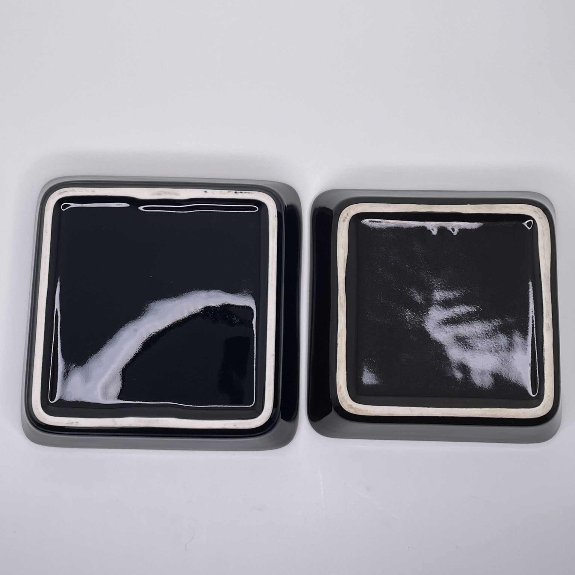 Kaj Franck | Arabia | Kilta/Teema - The set of four ceramic bowls with rattan handles - Image 8