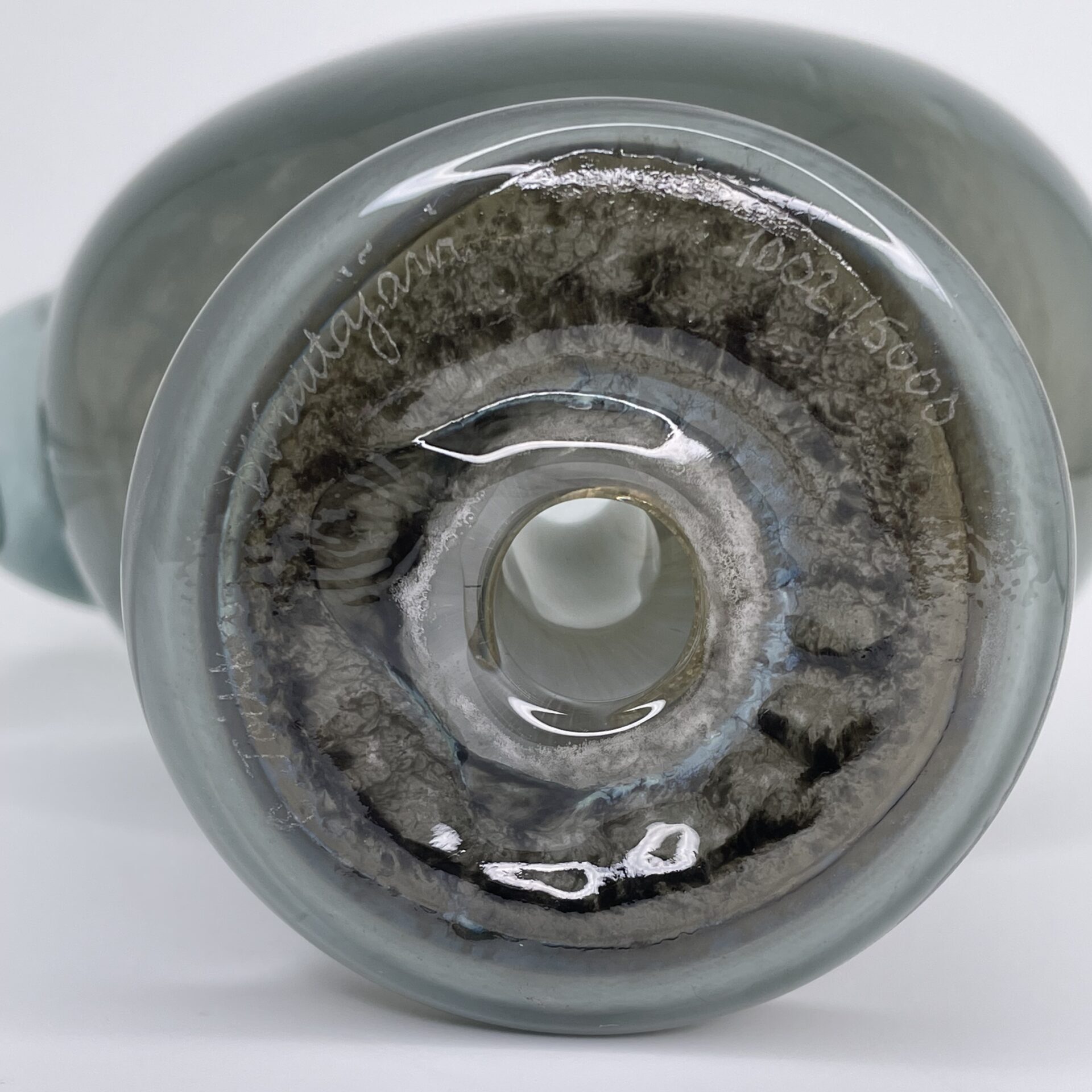 Oiva Toikka | Nuutajärvi | Kalliokiwi - glass bird | Signature | Numbered 1002/5000 - Image 9