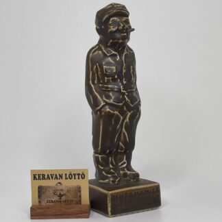 E. Harjula | Arabia | Jermu - art ceramic figurine