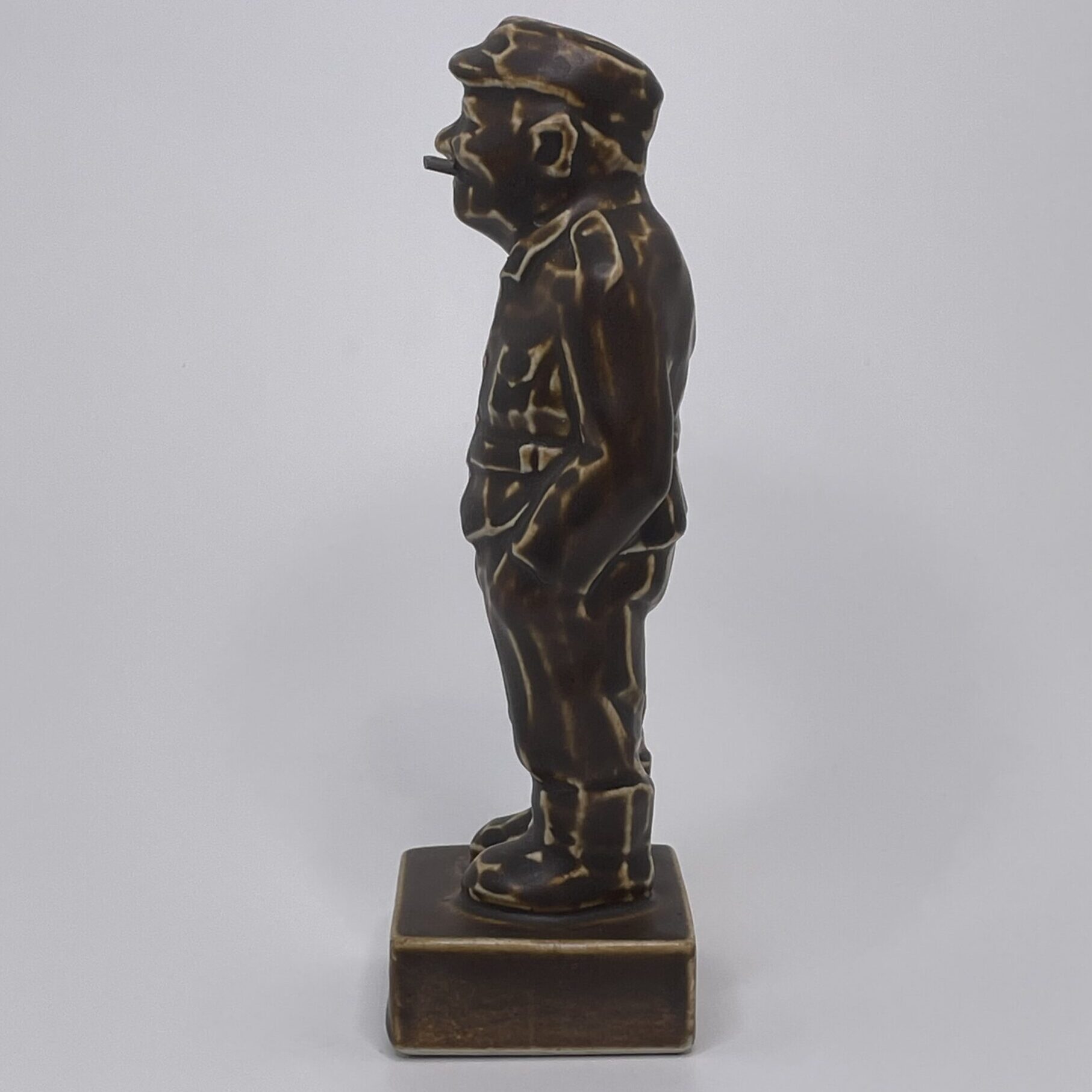 E. Harjula | Arabia | Jermu - art ceramic figurine - Image 3